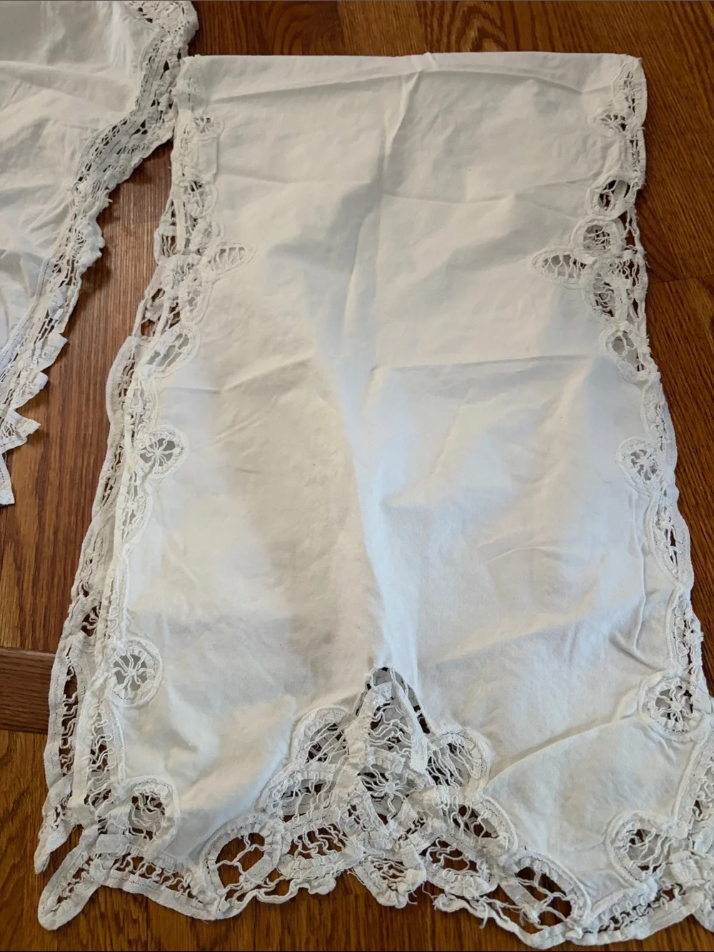 White Lace-Edged Table Runner and Doily Set